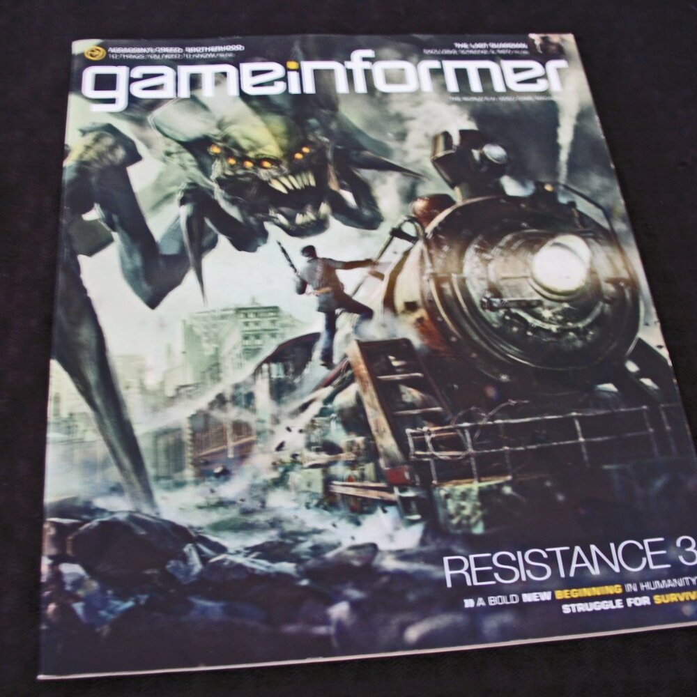 November 2010 Game Informer #211 Video Game Magazine